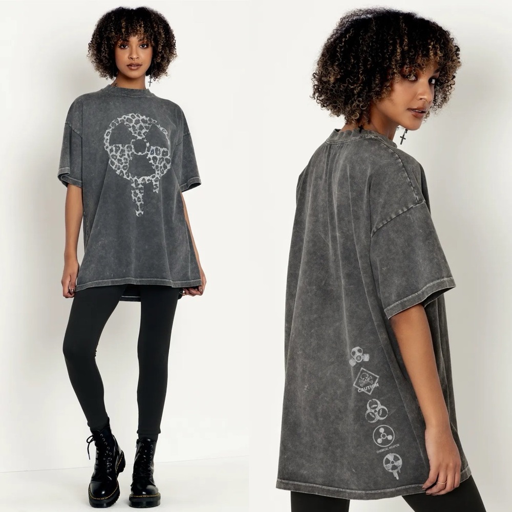 Radiation Oversized Tee Large Limited✨Designed at BMHQ in Australia